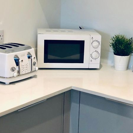 Snapos Luxury Serviced Apartment - Meridian House Bedford Buitenkant foto