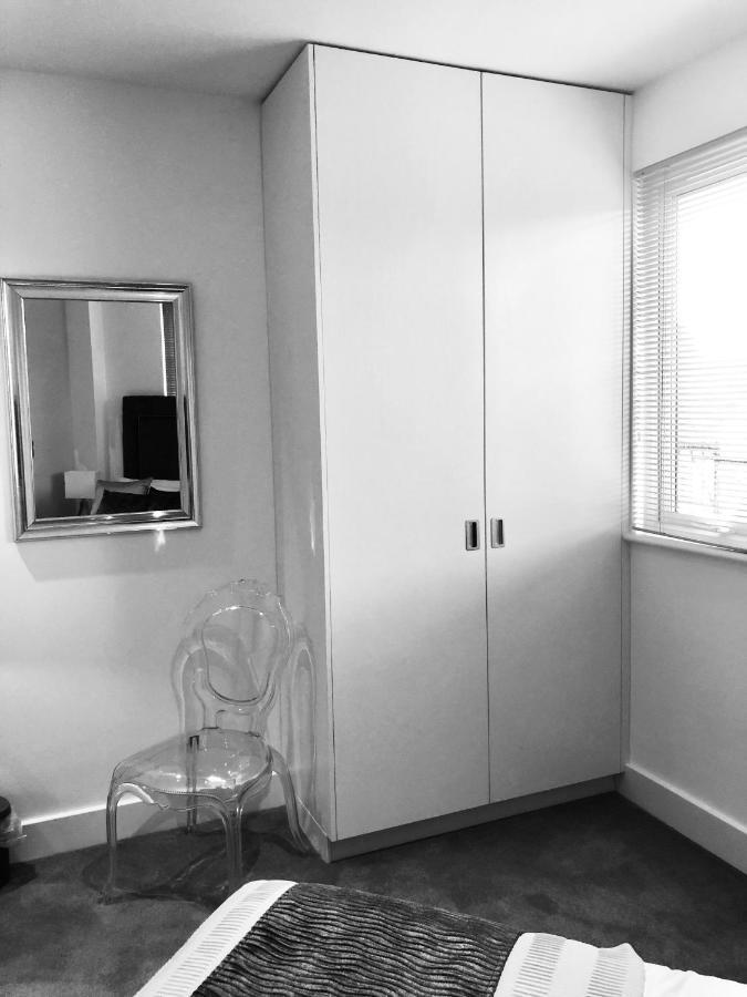 Snapos Luxury Serviced Apartment - Meridian House Bedford Buitenkant foto