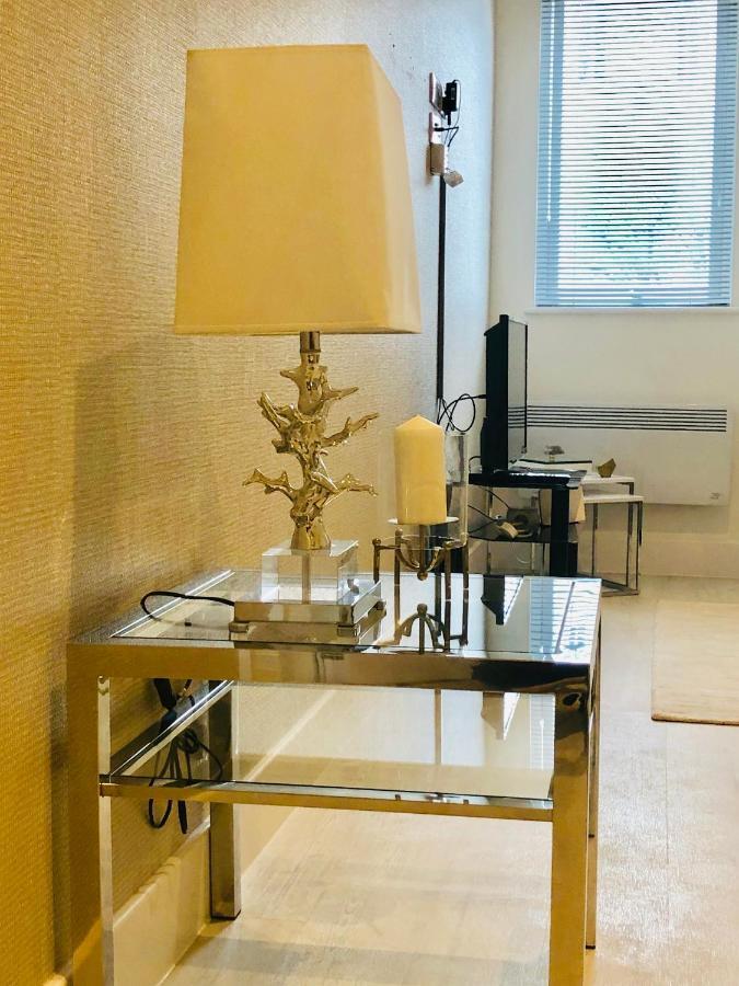 Snapos Luxury Serviced Apartment - Meridian House Bedford Buitenkant foto