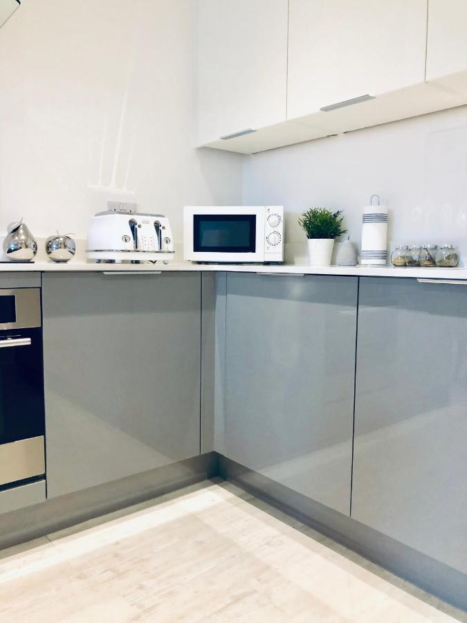 Snapos Luxury Serviced Apartment - Meridian House Bedford Buitenkant foto