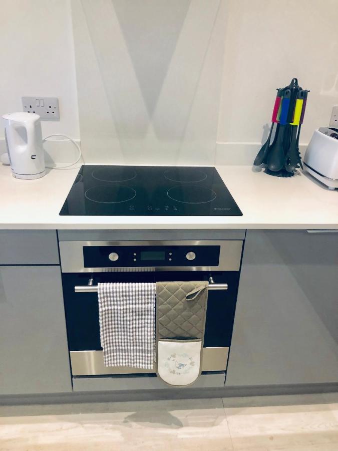 Snapos Luxury Serviced Apartment - Meridian House Bedford Buitenkant foto